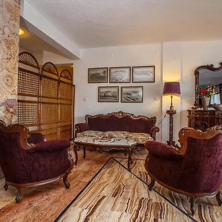 Cesurlar Oda ve Kahvaltı