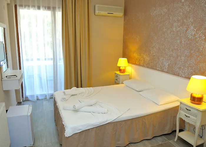 Cesurlar فندق مبيت وإفطار Çeşme