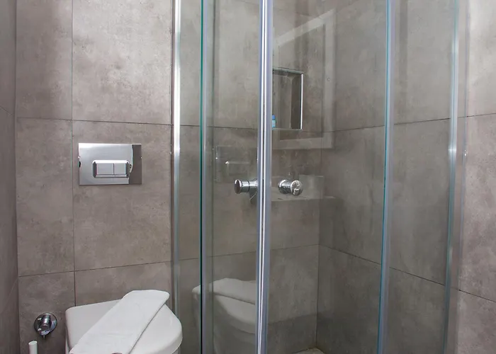 Cesurlar 住宿加早餐酒店